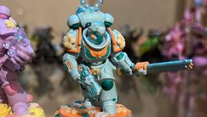 Абсолютно проклято: чувак делает милые версии космодесантников из Warhammer