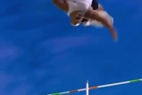 Sora 2 сгенерировала настоящий чемпионат по тяжёлой атлетике