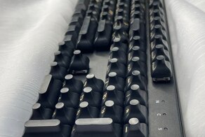 Для девушек с длинными ногтями придумали клавиатуру мечты