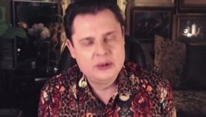 Девочки: постоянно поддерживают друг друга и сопереживают